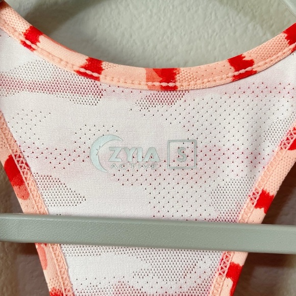 ZYIA Active One More Rep Cherry Ice Sanibel Racerback Tank Top Size Small NEW - Picture 7 of 12